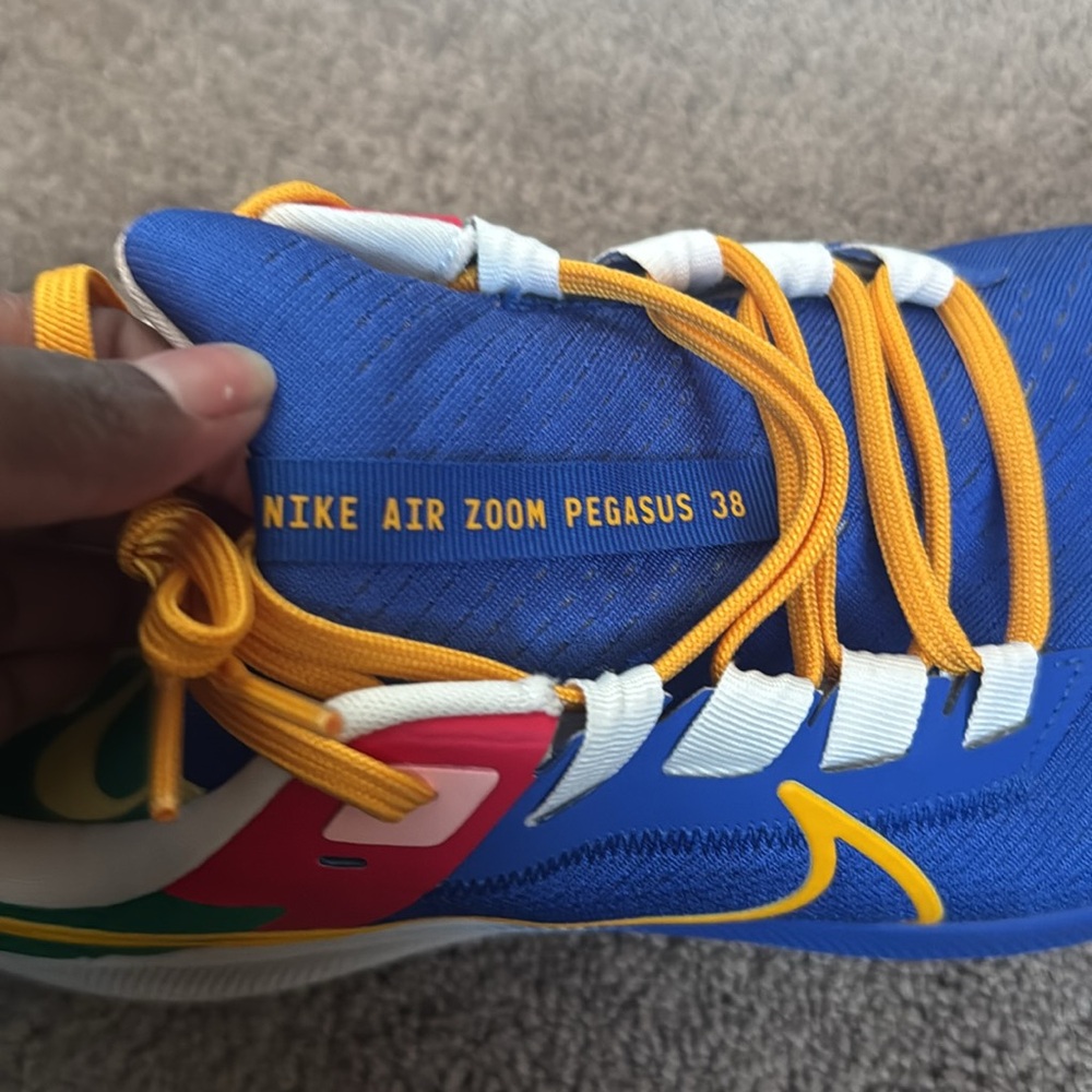 Nike Air Zoom Hyper Royal/University Gold Pegasus 38 Jordan Moss Shoe SIZE 11.5 - Picture 4 of 13